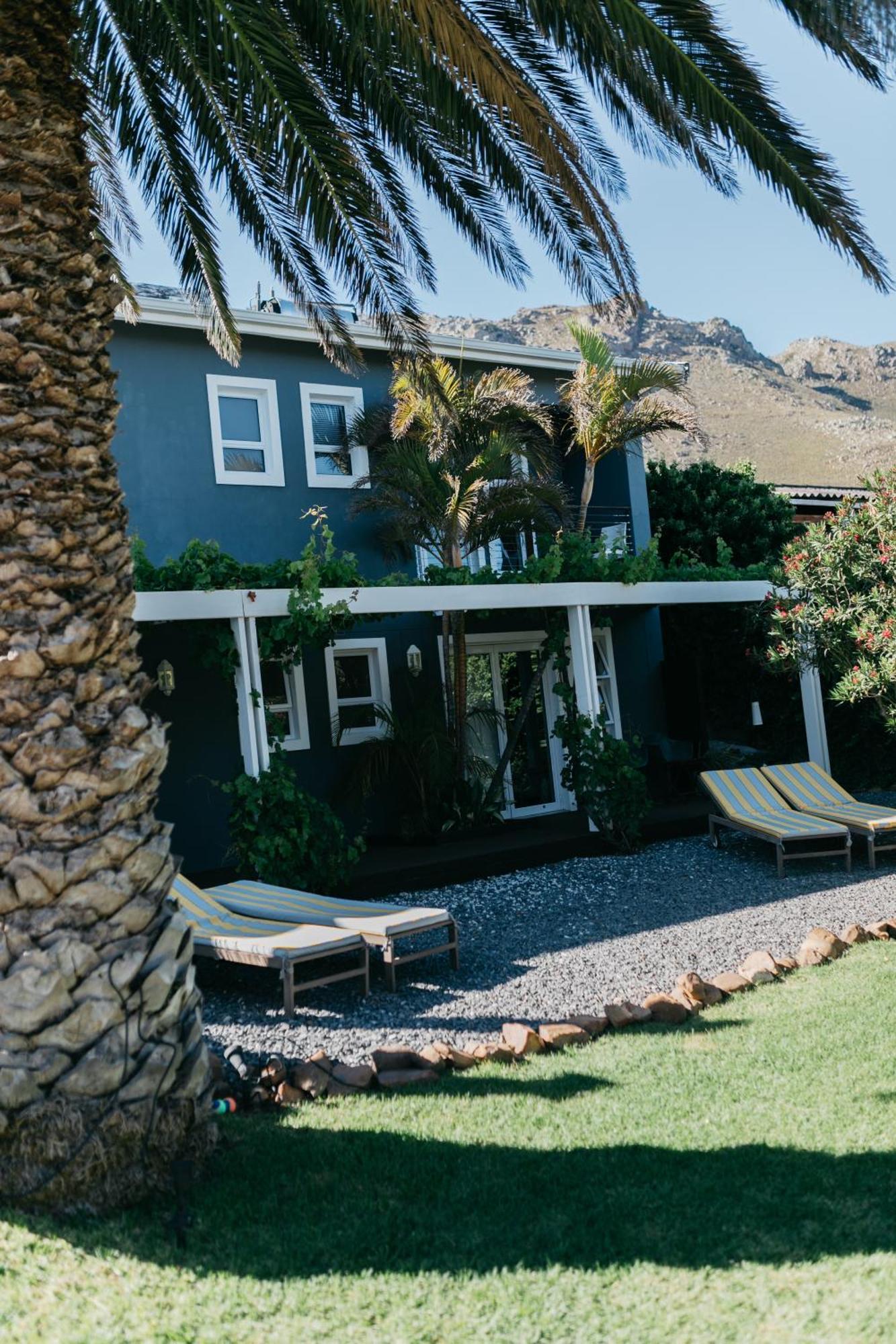 Bloemenzee Boutique B&B Gordons Bay Exterior photo